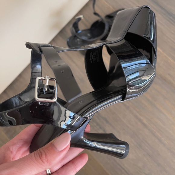 Heels - Picture 2 of 5